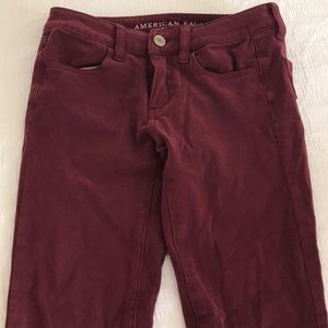 new American Eagle burgundy jegging size 2